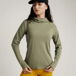 Vapor Apparel Women's Oasis Technical Hoodie -Avenue Clothing Shop GUEST 566ea239 cd47 4610 b98e 1263982b6515