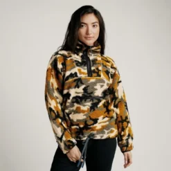 Vapor Apparel Women's Headwind Poly Fleece Pullover -Avenue Clothing Shop GUEST 887e9c7f fb0b 4db6 83f4 39cd4882ebd5