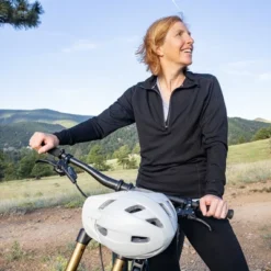 Minus33 Merino Wool Micro Weight - Women's Wool 1/4 Zip Woolverino -Avenue Clothing Shop GUEST ccef0bb2 d5f2 4efb a7df 85f7176bd690