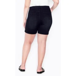 Women's Plus Size Giana Ripped Short - Black | AVENUE
